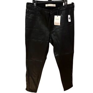 GAP 33R black high waist coated  jeans leather like snap detail at ankle